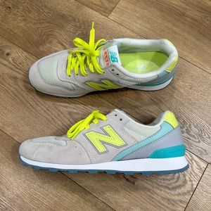 New Balance WL696JE / 696 light gray shoes - Size 8